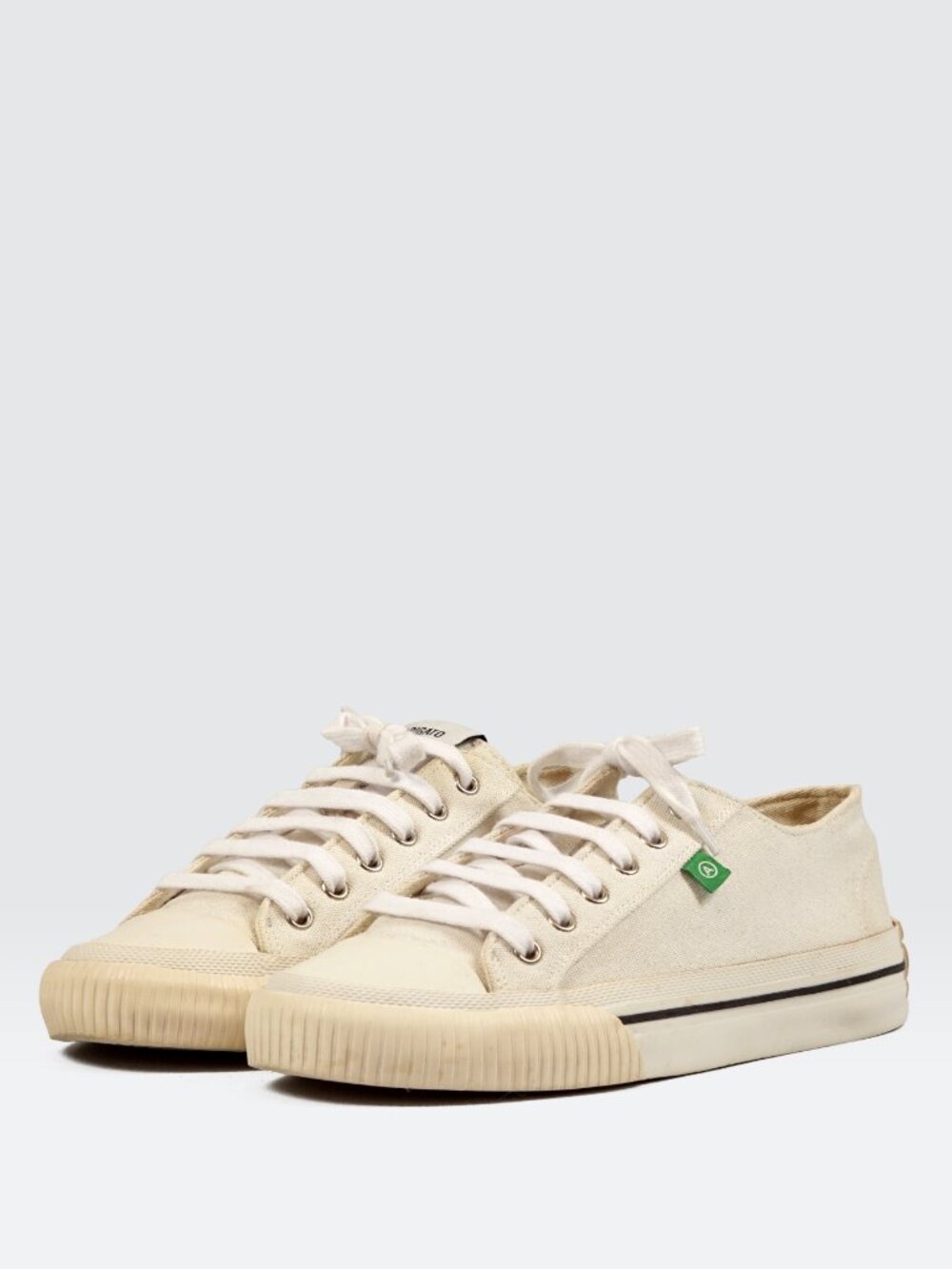 Axel Arigato Cream Canvas Low Top Sneakers EU 40 US 9